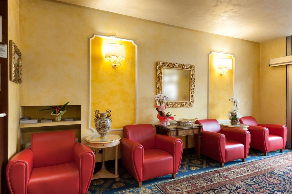 Heart Hotel Milano Екстериор снимка