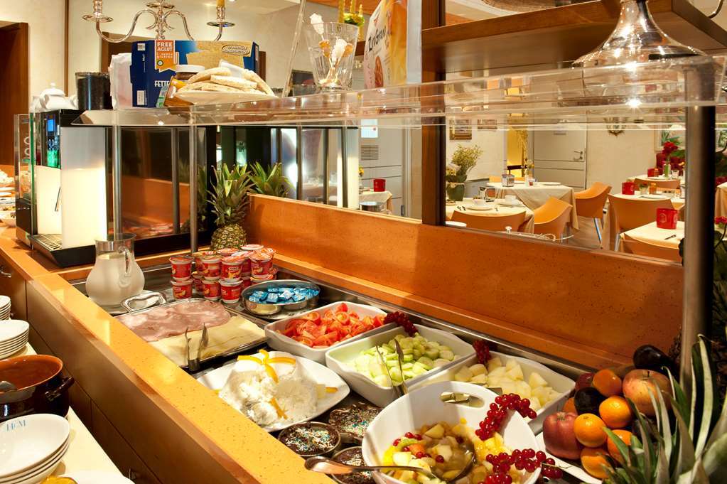 Heart Hotel Milano Ресторант снимка