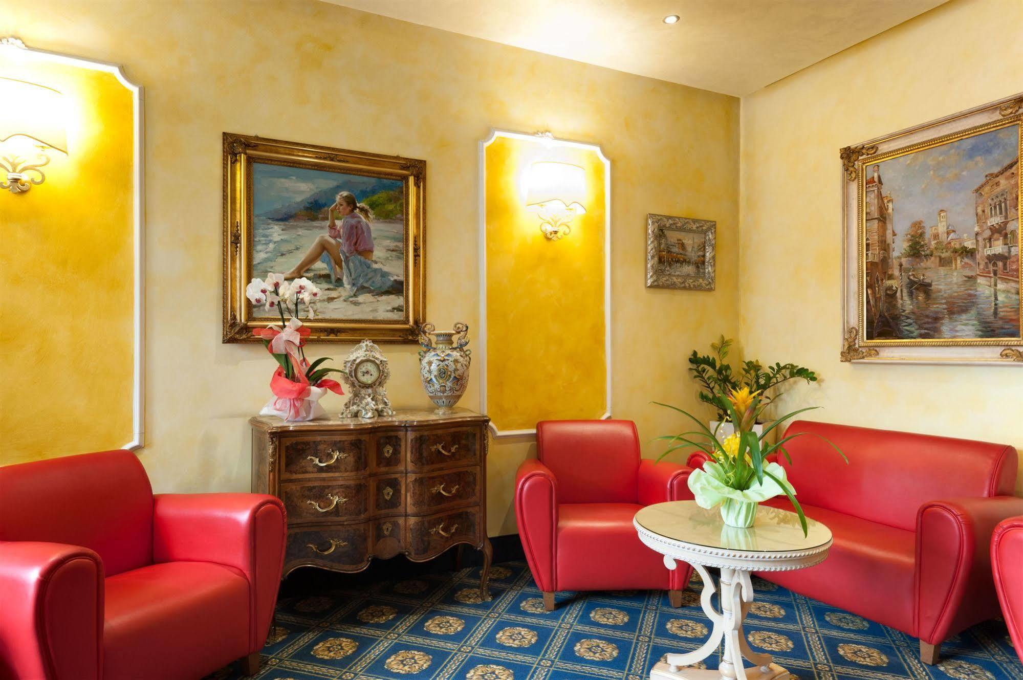 Heart Hotel Milano Екстериор снимка